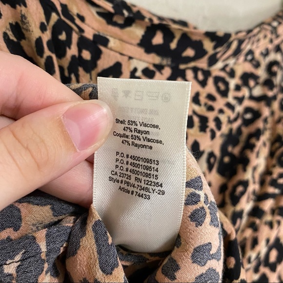 Wilfred Aritzia Amelie Leopard Print Button Front Midi Skirt - Picture 8 of 9